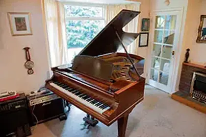 All kind of pianos moved Grand Baby Grand and Uprights.
